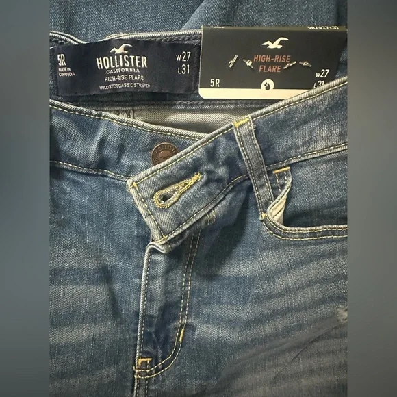 NWT Hollister High-Rise Ripped Flare Jeans - Picture 5 of 5